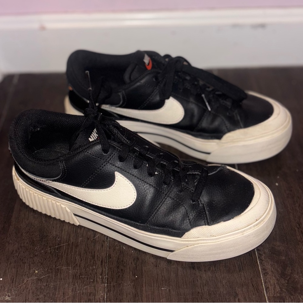 Nike Women's Court Legacy Lift Platform Sneaker